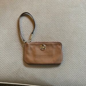 michael kors wristlet